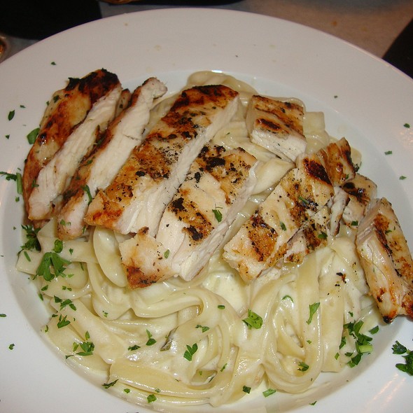 Fettuccine with Grilled Chicken